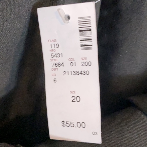 Avenue Capri Stretch Denim with cuff hem New - Picture 4 of 7